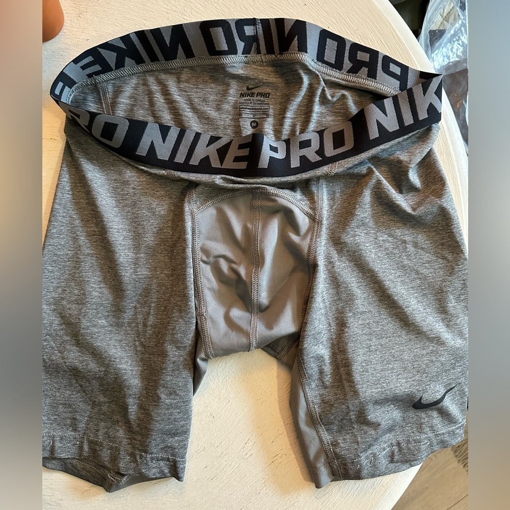 Nike Pro - Mens Medium (M) Compression Short